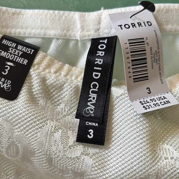Torrid Curve High Waist Sexy Smoother Shapewear Shorts Stars Size 3 - Picture 5 of 8